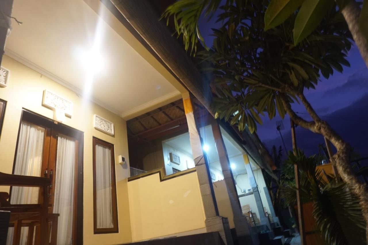 Balibal Bungalow Toyapakeh Exterior photo